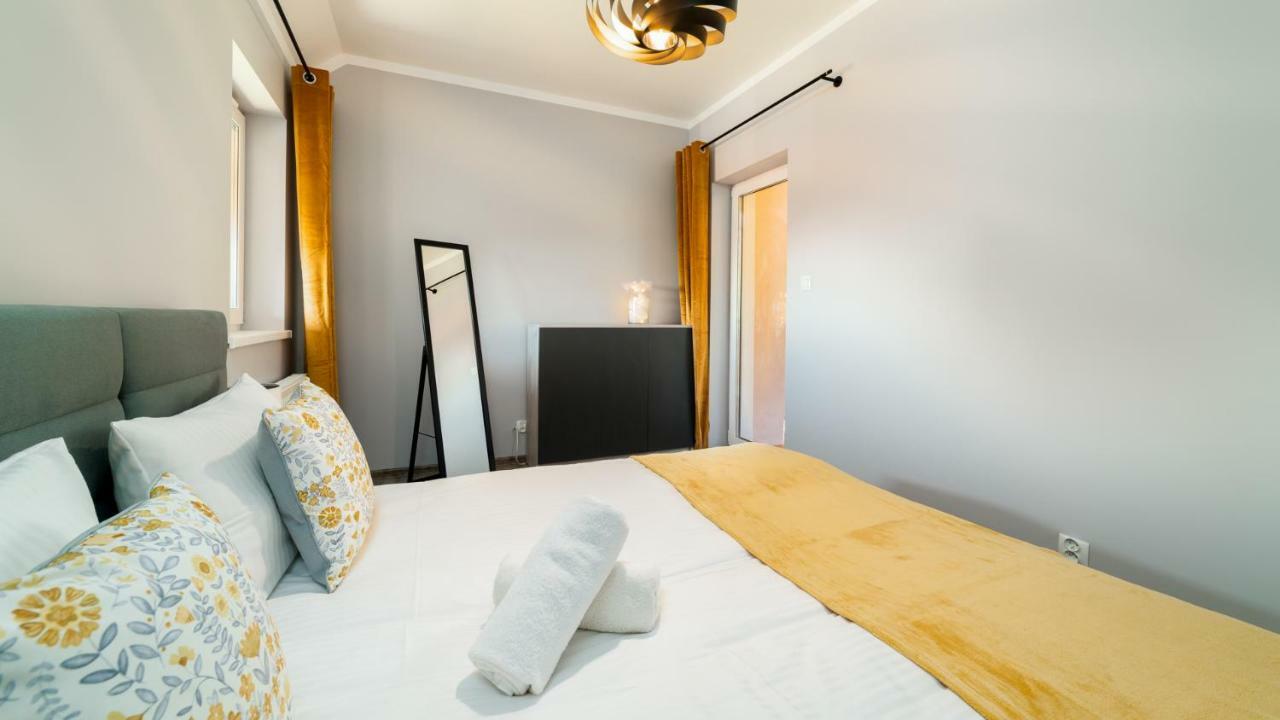 Apartamenty Everysky - Emilii Plater 18-18A Карпач Екстер'єр фото