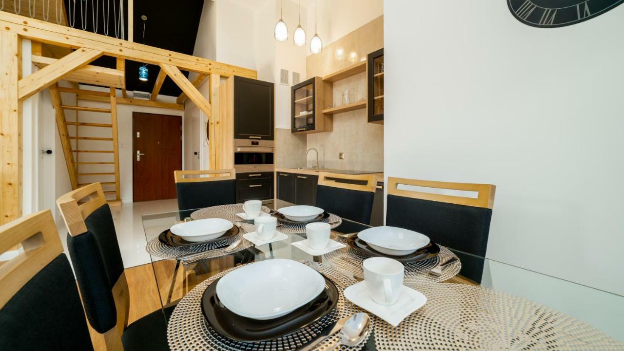Apartamenty Everysky - Emilii Plater 18-18A Карпач Екстер'єр фото