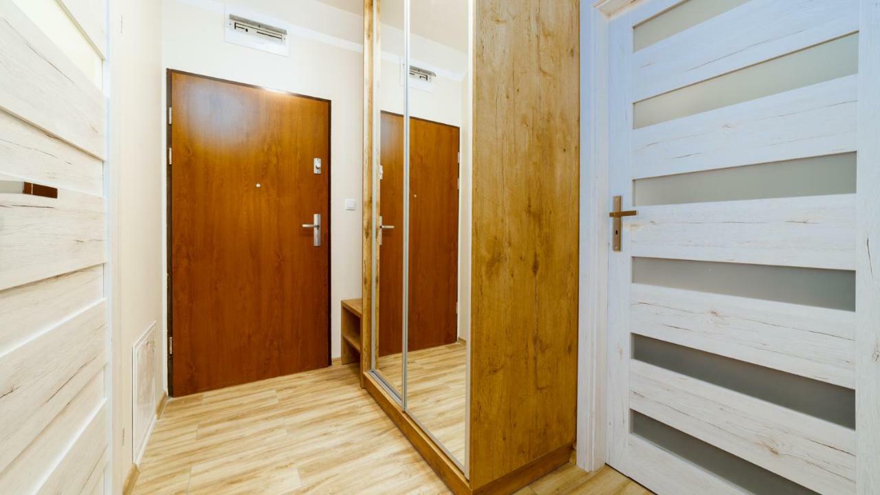 Apartamenty Everysky - Emilii Plater 18-18A Карпач Екстер'єр фото