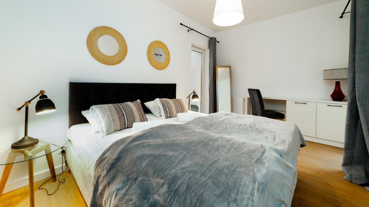 Apartamenty Everysky - Emilii Plater 18-18A Карпач Екстер'єр фото